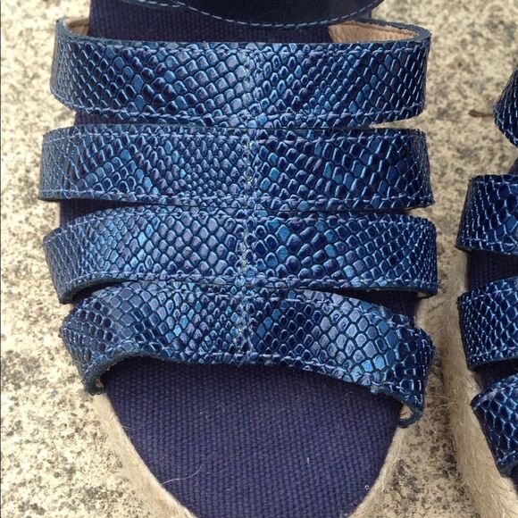 New Mond Italy leather espadrille wedges. Size 7 - Picture 5 of 5